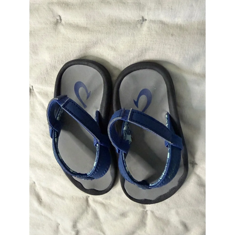 OluKai Ohana Slingback Flipflops Boys 9/10 Blue Gray Summer Vacation Beach Comfy